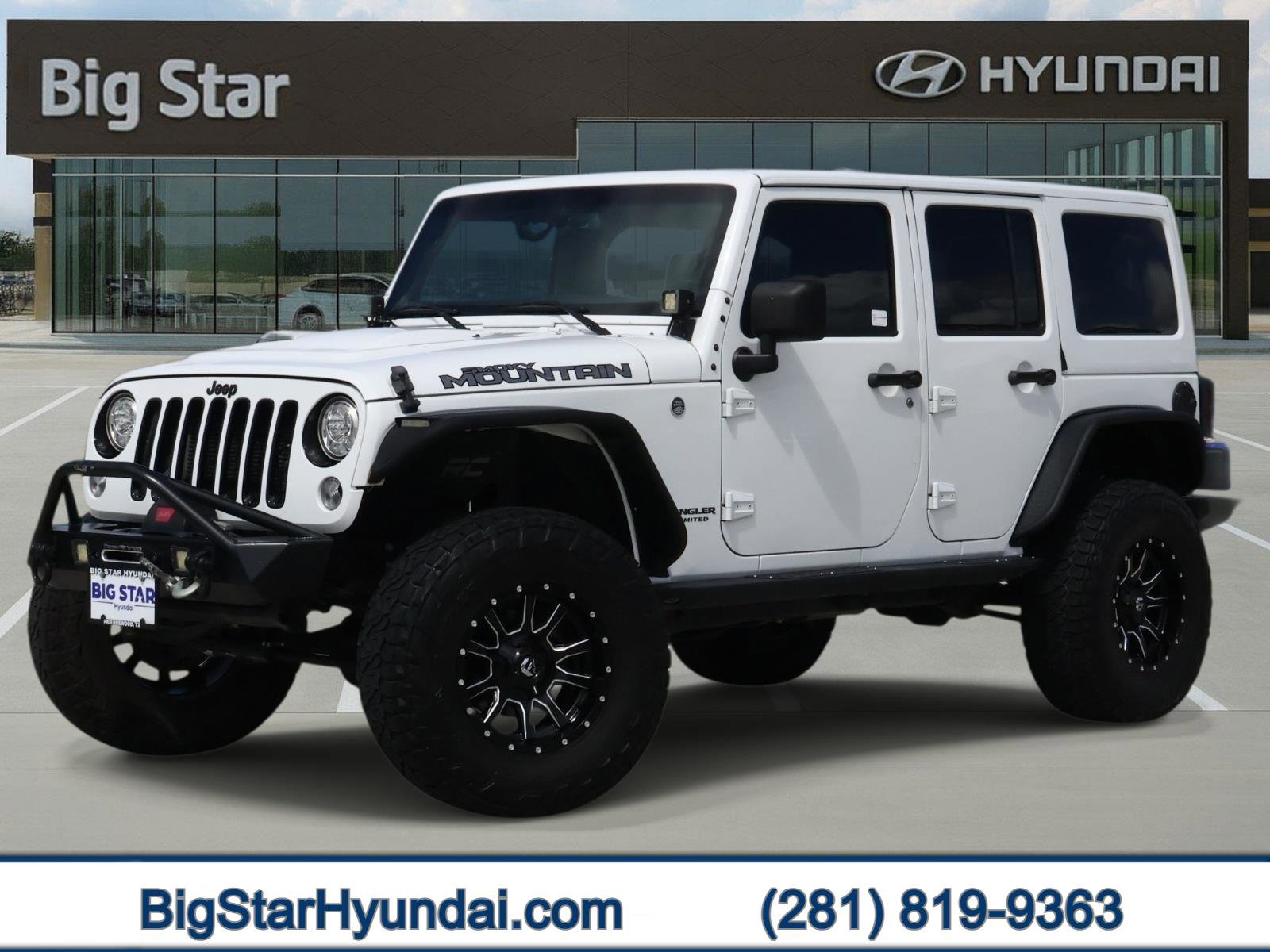 Used 2017 Jeep Wrangler Unlimited Sahara AWD/4WD image 1