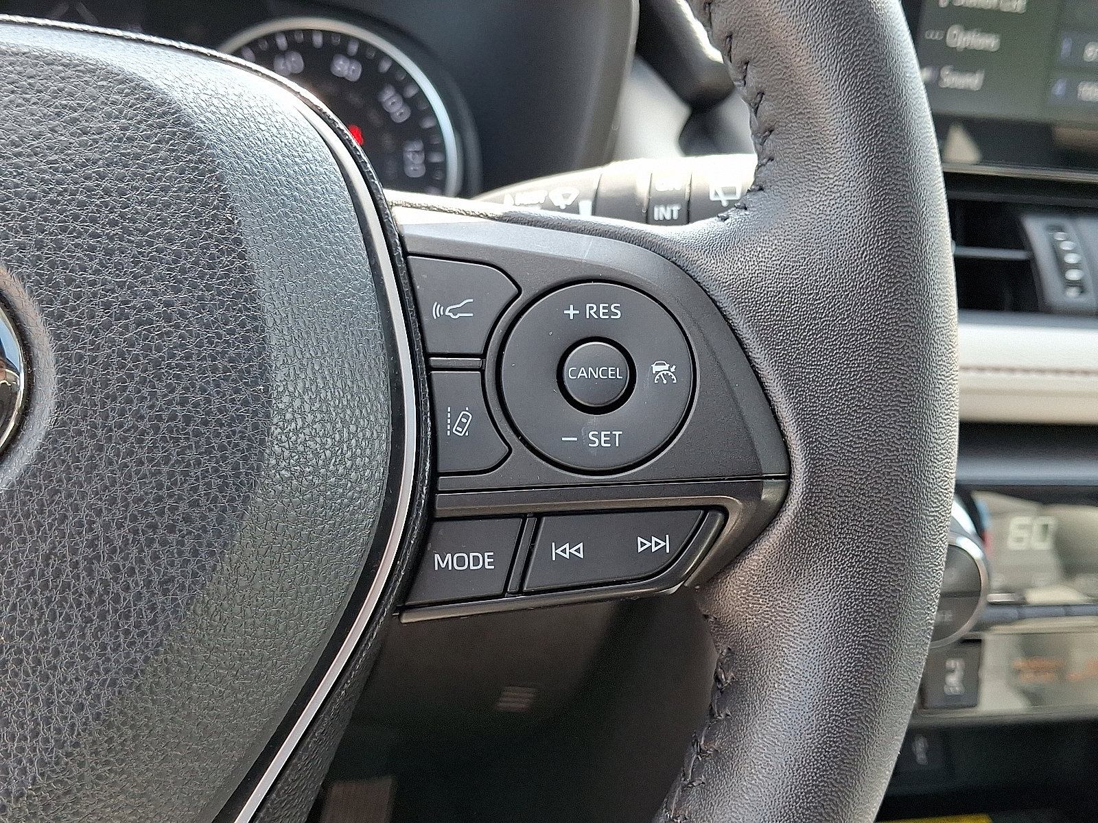 Certified 2021 Toyota RAV4 XLE Premium image 24