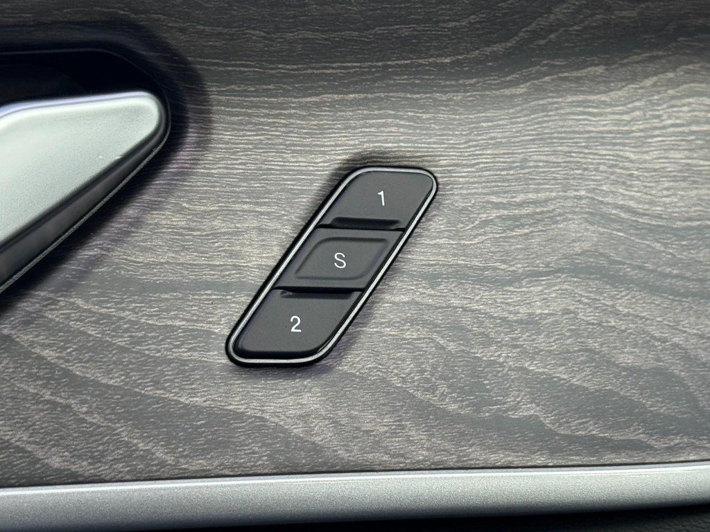 New 2027 Jeep Grand Cherokee L Limited AWD/4WD image 13