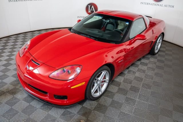 Used 2006 Chevrolet Corvette Z06 w/ Preferred Equipment Group RWD image 18