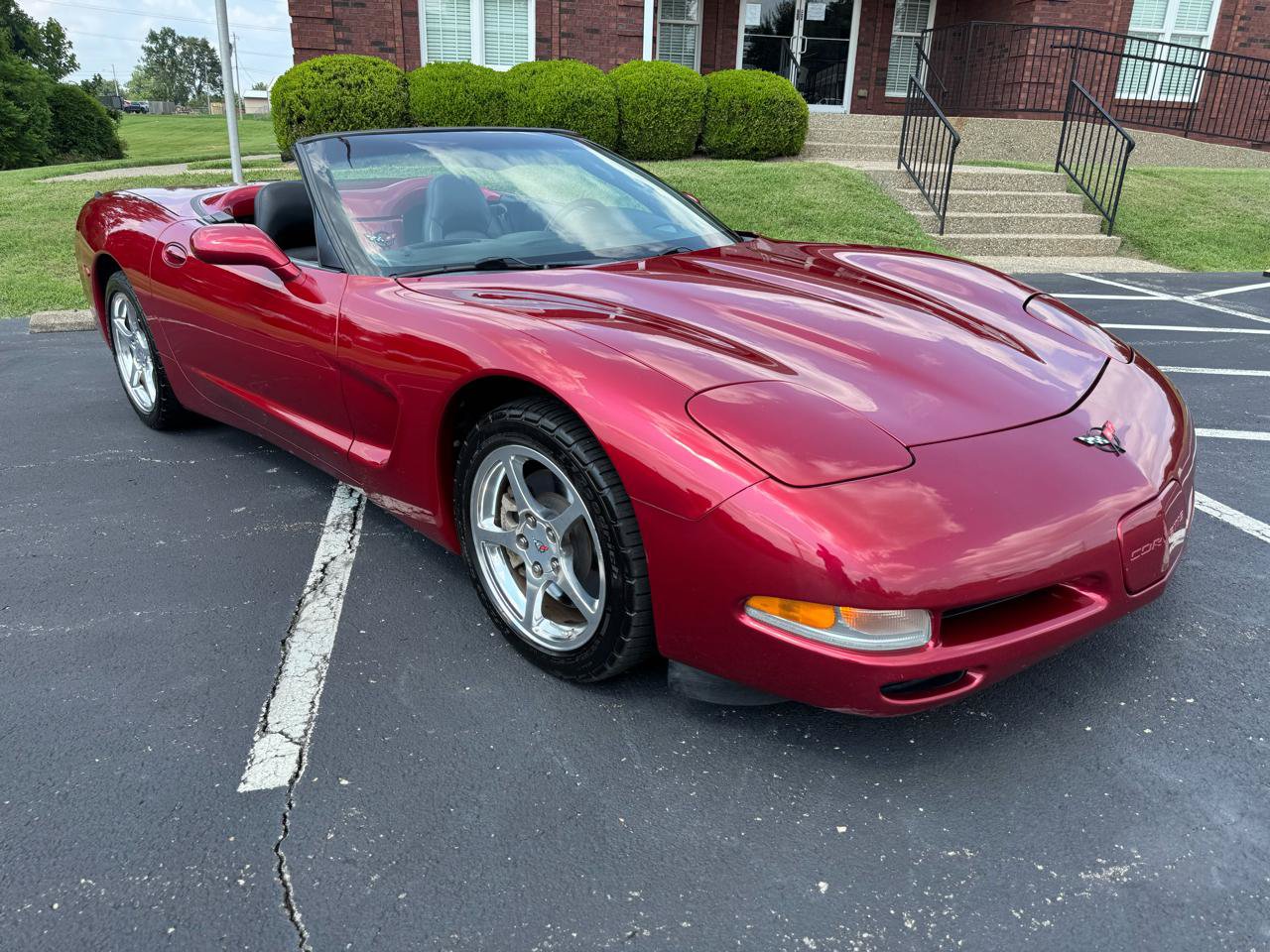 Used 2004 Chevrolet Corvette Convertible w/ Preferred Equipment Group RWD image 13