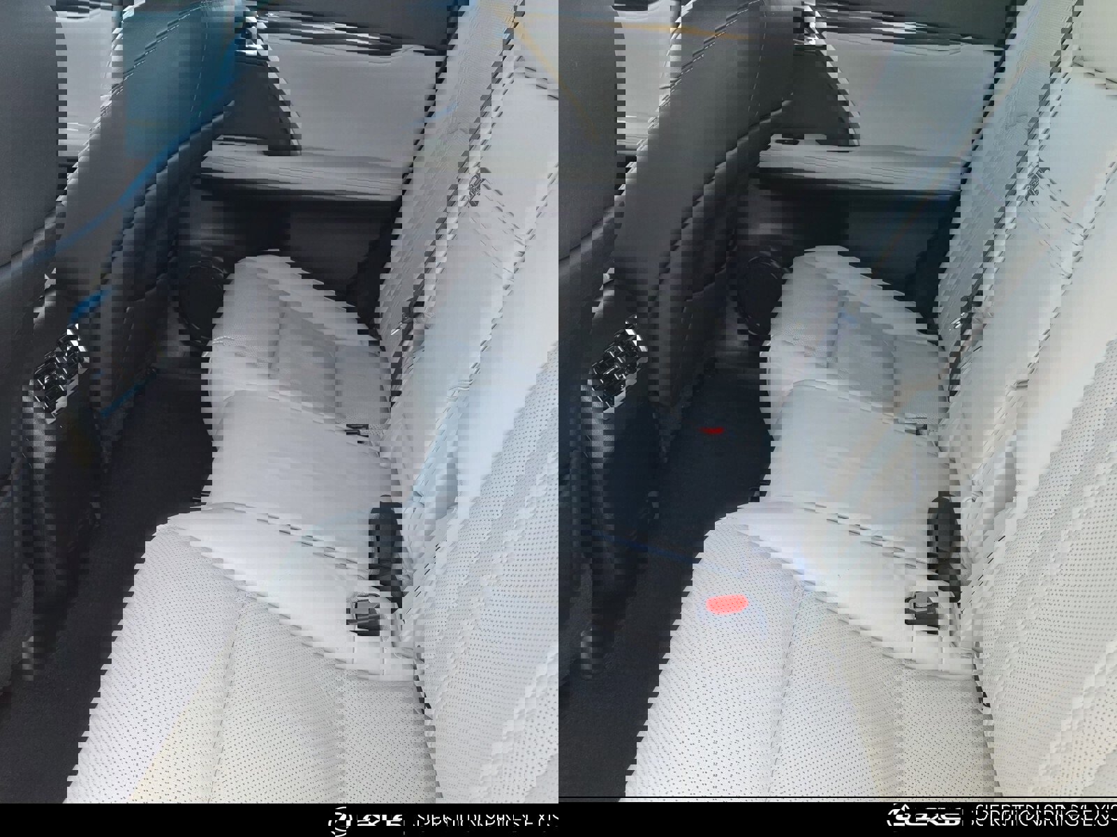 Used 2018 Lexus RX 350L FWD image 28