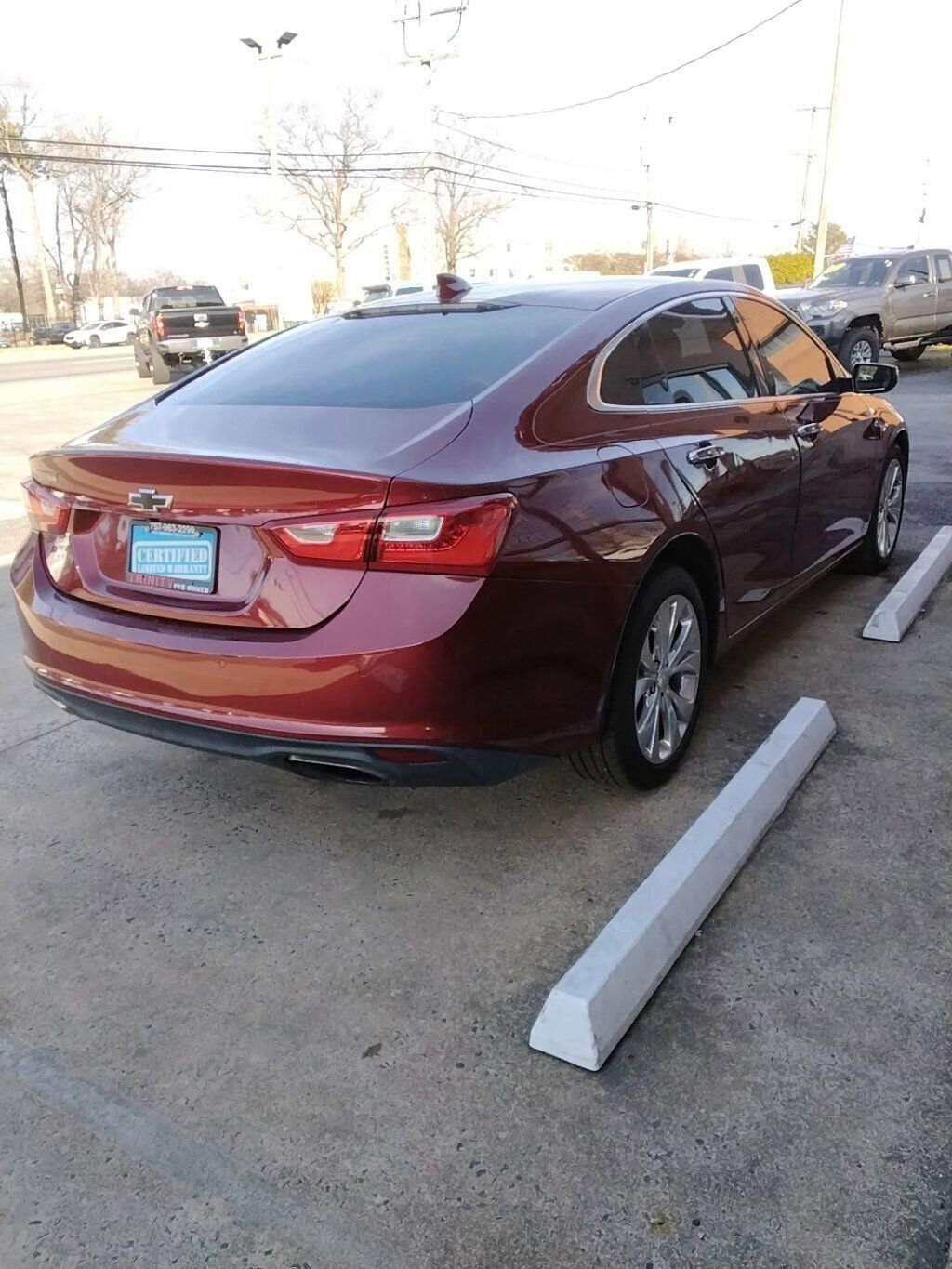 Used 2017 Chevrolet Malibu Premier w/ Driver Confidence Package image 4