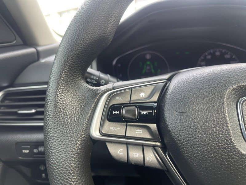 Used 2018 Honda Accord EX image 22