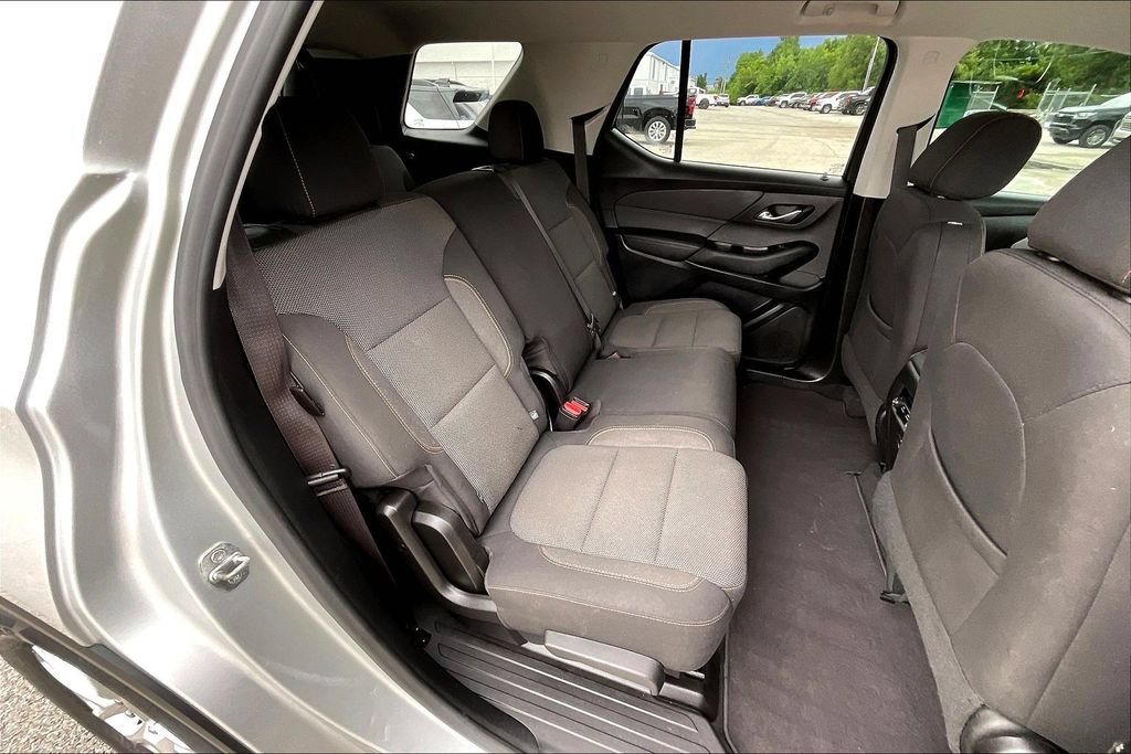 Used 2020 Chevrolet Traverse LS FWD image 24