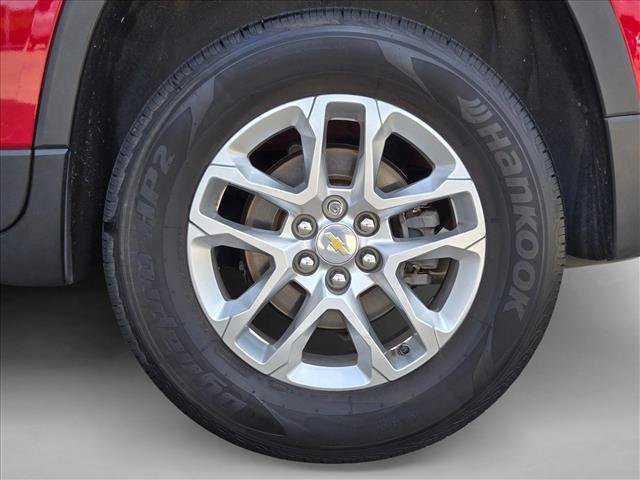 Used 2021 Chevrolet Traverse LT FWD image 24