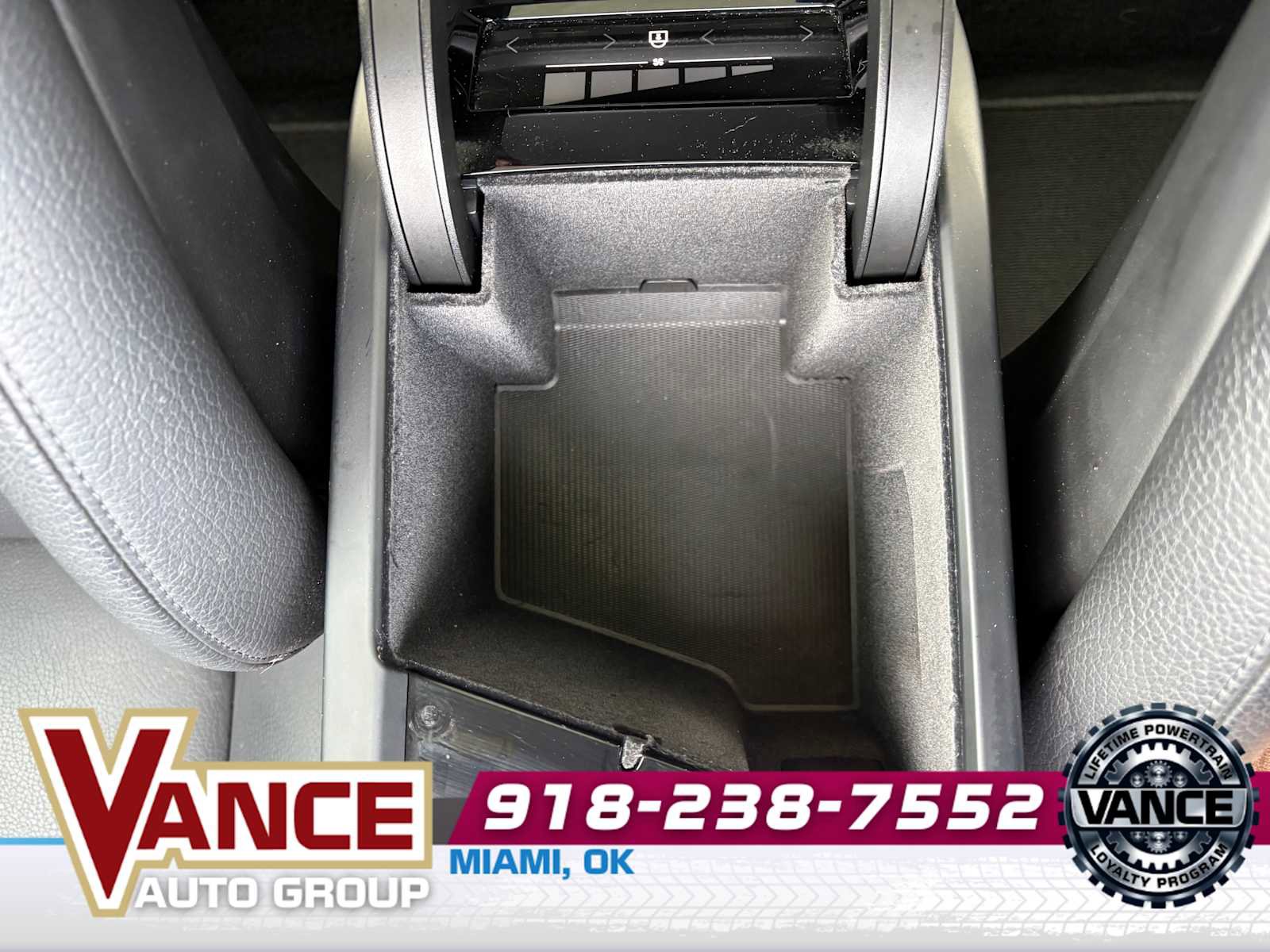 Used 2018 Volvo XC60 T6 Inscription w/ Advanced Package image 36