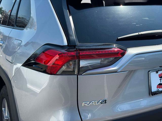 Certified 2025 Toyota RAV4 XLE w/ Convenience Package AWD/4WD image 11