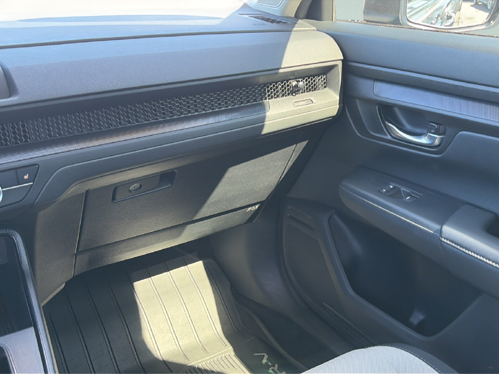 Used 2025 Honda CR-V EX image 16
