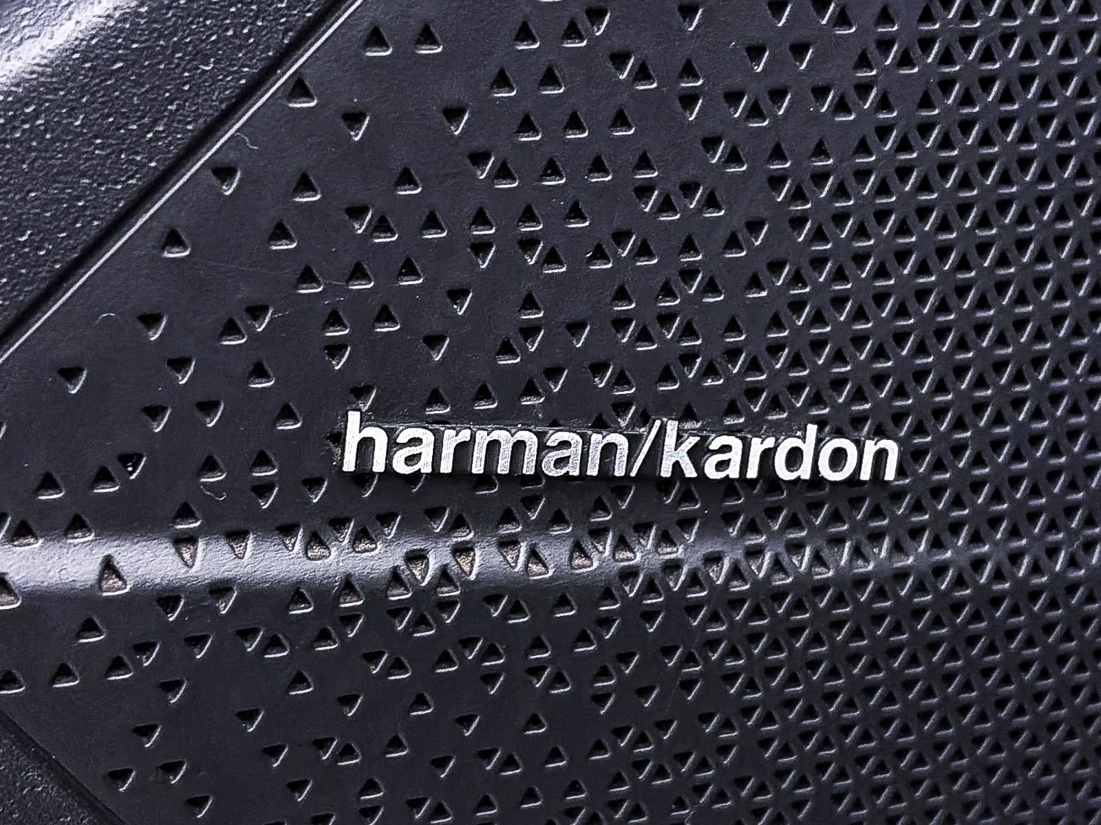 Used 2023 Kia Niro SX image 4