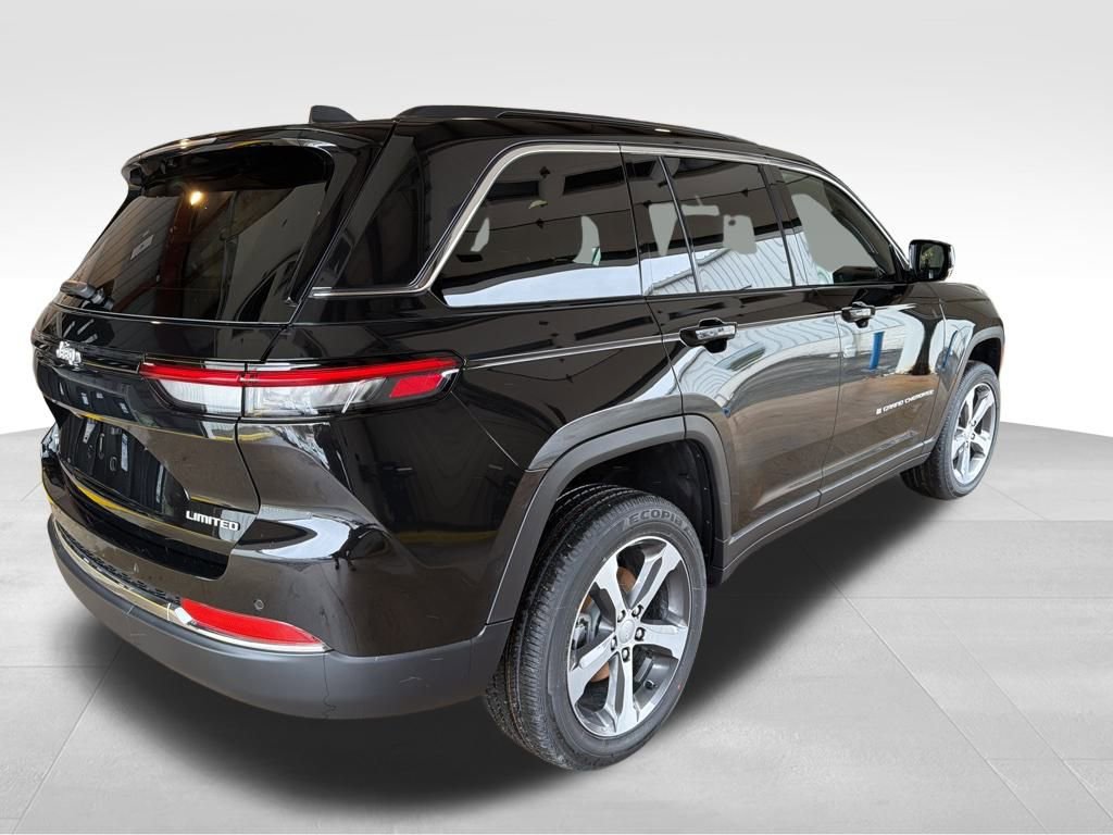 New 2025 Jeep Grand Cherokee Limited image 6