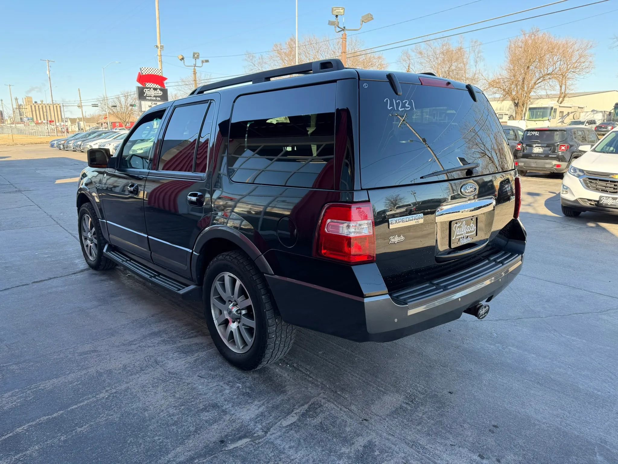 Used 2011 Ford Expedition XLT w/ 202A Rapid Spec Order Code image 5