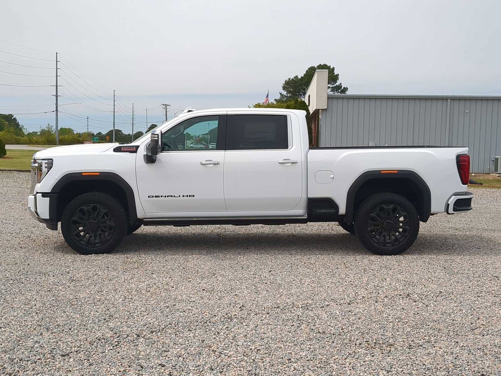 New 2026 GMC Sierra 2500 Denali w/ Denali Reserve Package AWD/4WD image 5