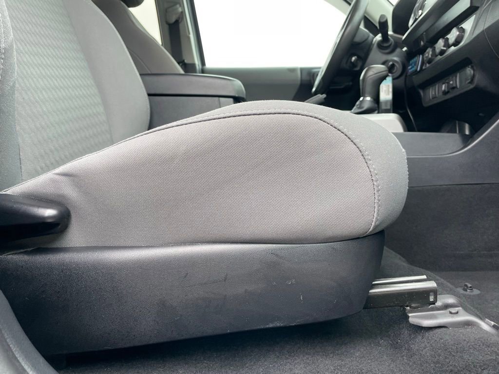 Used 2020 Toyota Tacoma SR5 RWD image 29