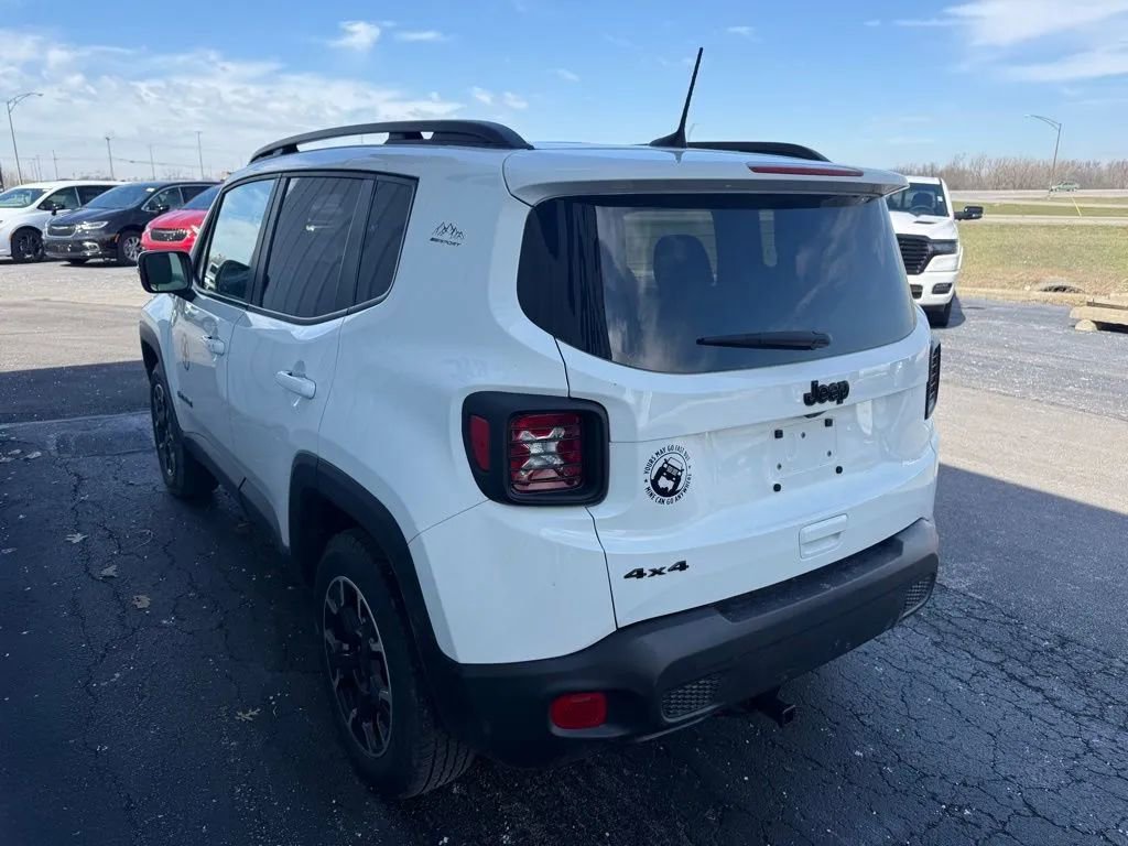 Used 2023 Jeep Renegade Latitude image 5