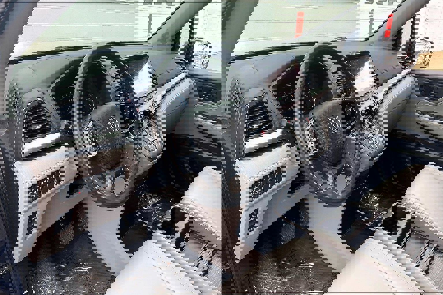 Used 2019 Honda Odyssey EX-L image 18