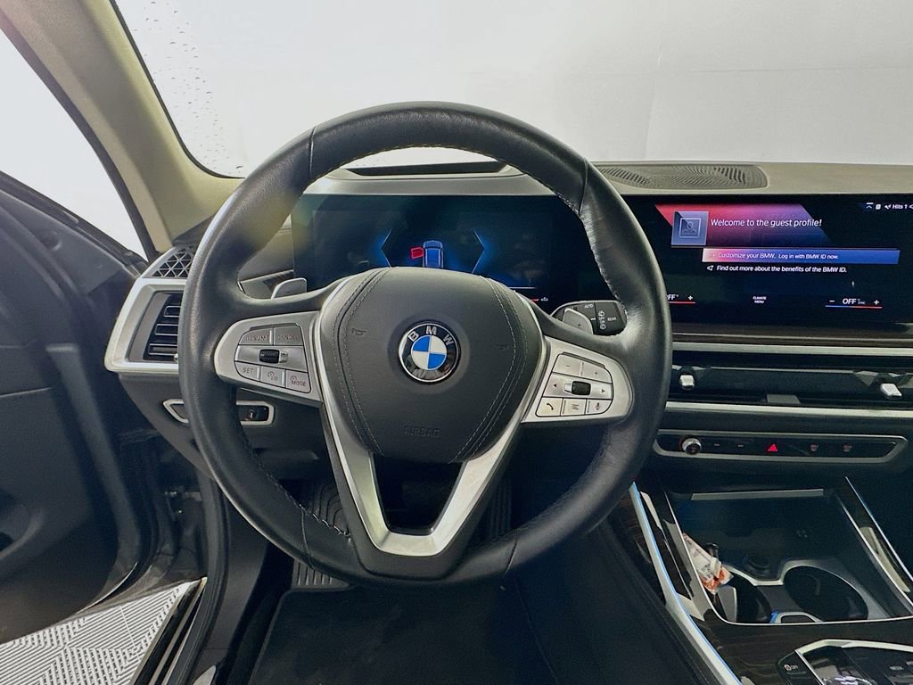 Used 2023 BMW X7 xDrive40i w/ Executive Package image 15