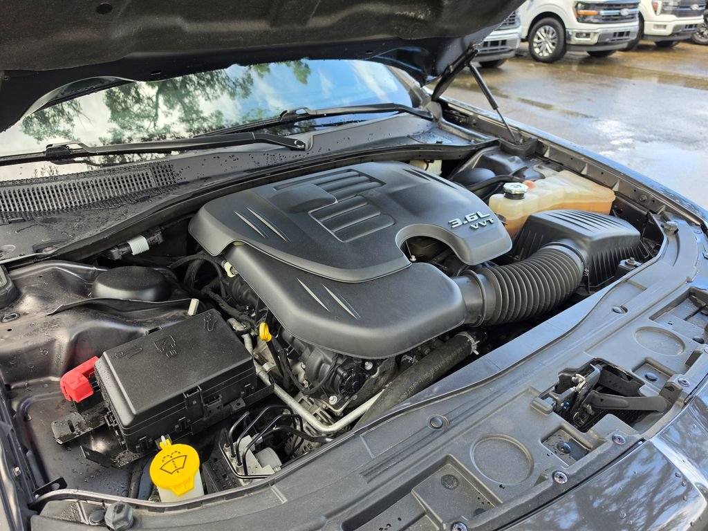 Used 2022 Chrysler 300 Touring L RWD image 14