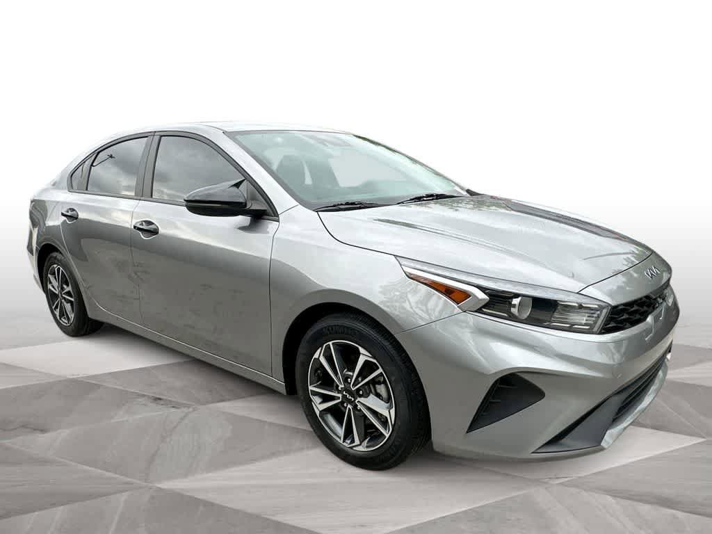 Certified 2024 Kia Forte LXS w/ LXS Technology Package FWD video 2