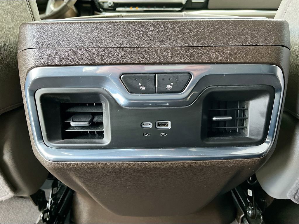 Used 2025 Chevrolet Silverado 1500 LTZ w/ Technology Package image 28