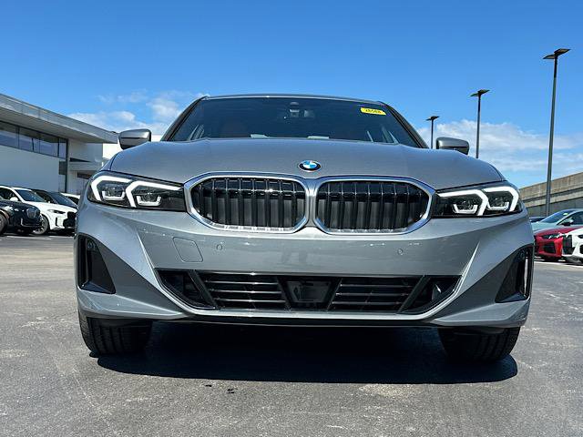 New 2026 BMW 330i xDrive 330i xDrive Sedan w/ Premium Package image 2