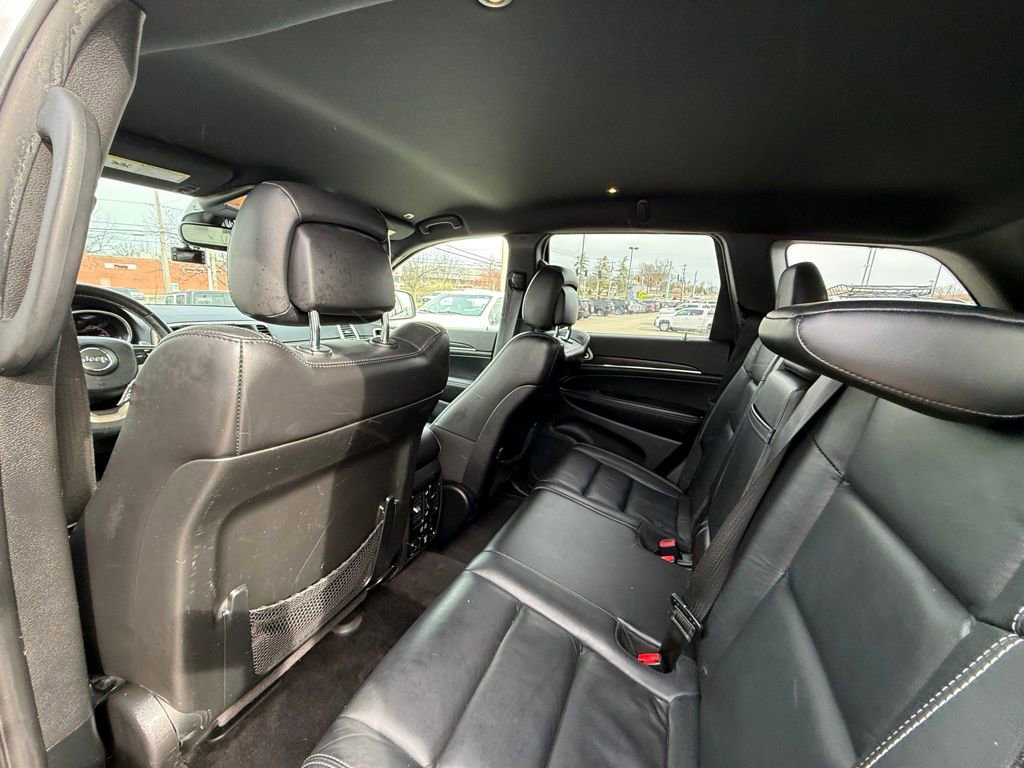 Used 2017 Jeep Grand Cherokee Limited image 24