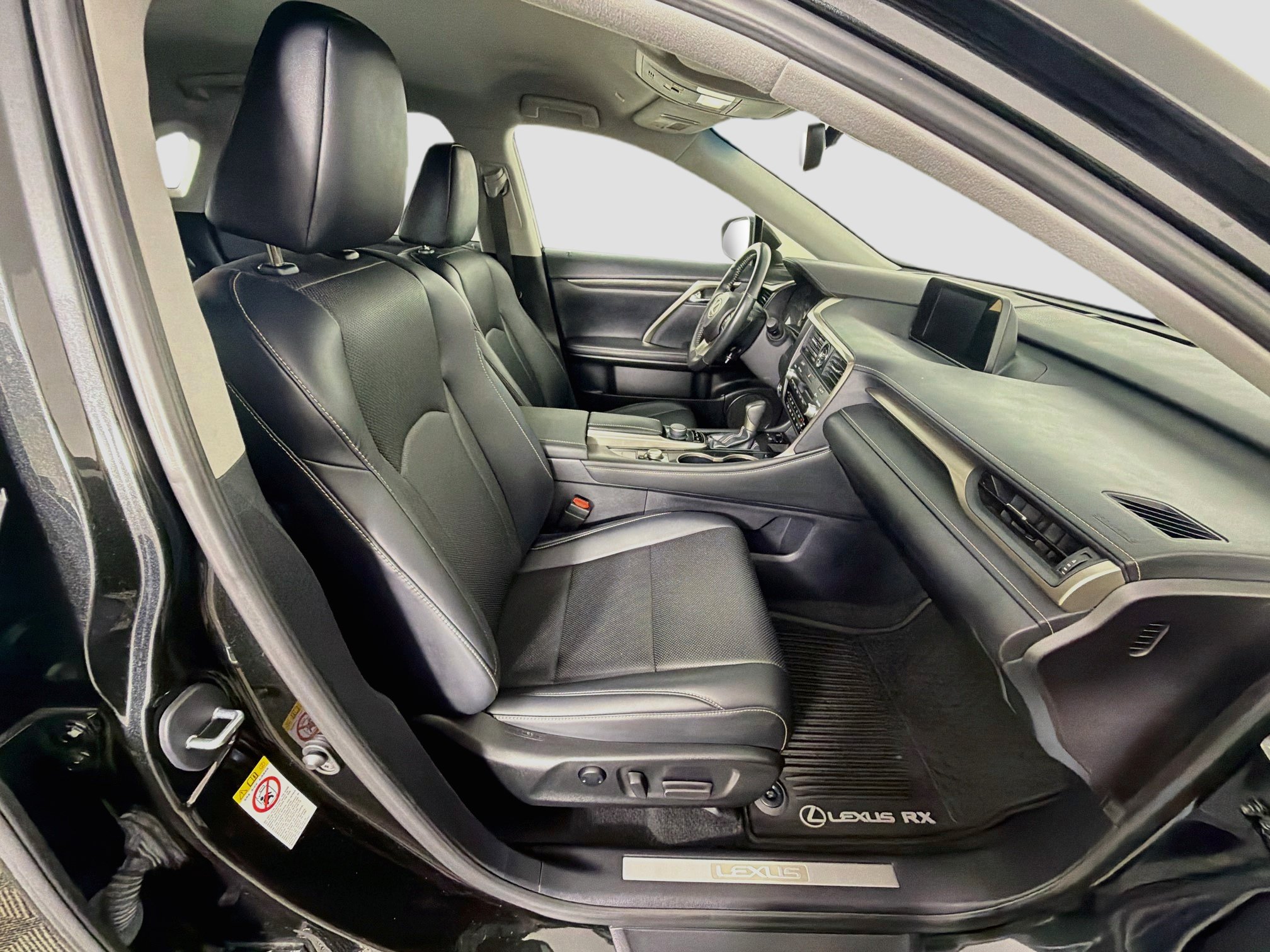 Used 2019 Lexus RX 350 FWD w/ Accessory Package image 32