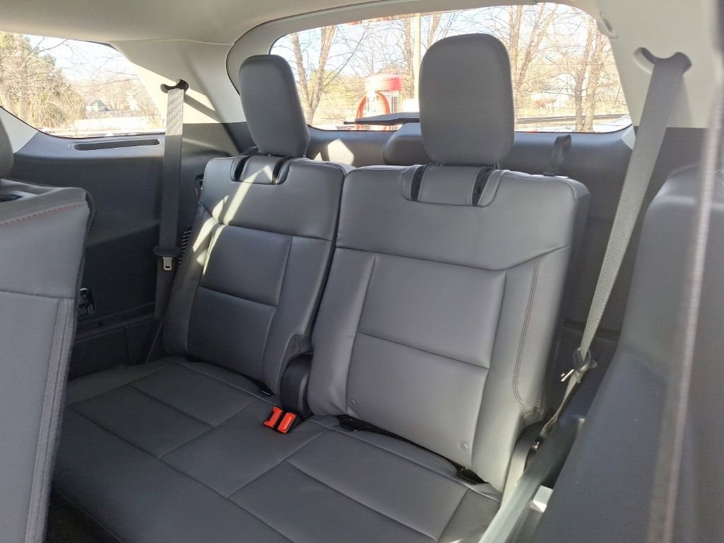 New 2026 Ford Explorer Active w/ Active Comfort Package image 19
