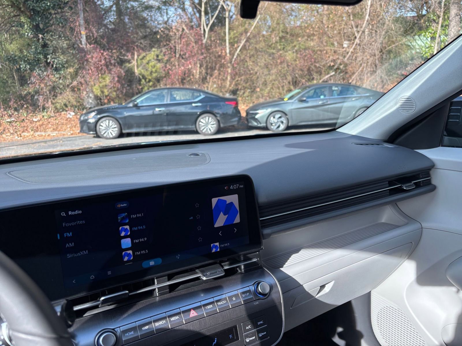 Used 2025 Hyundai Kona SEL image 36