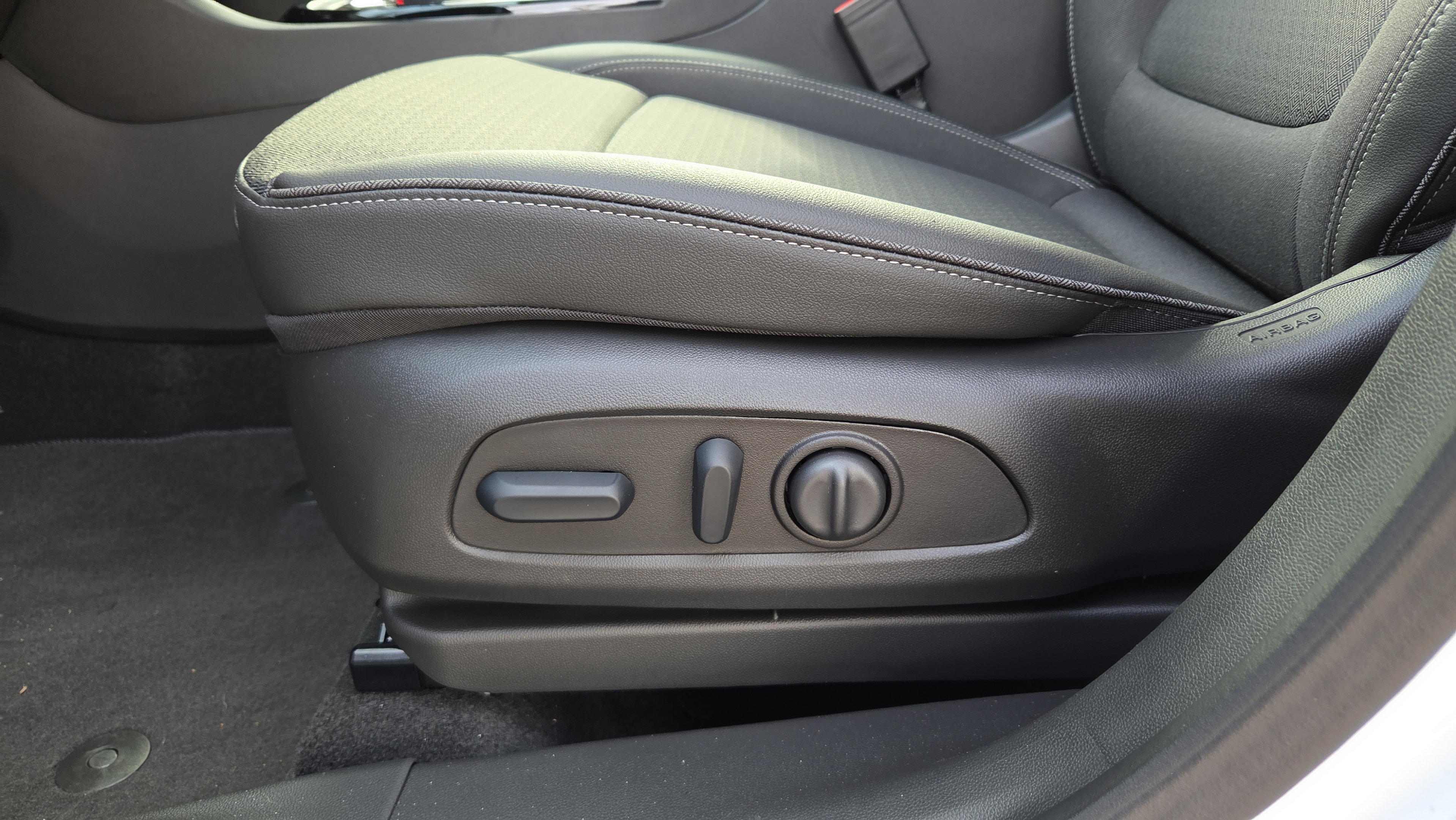 New 2026 Buick Encore GX Preferred w/ Advanced Technology Package AWD/4WD image 17