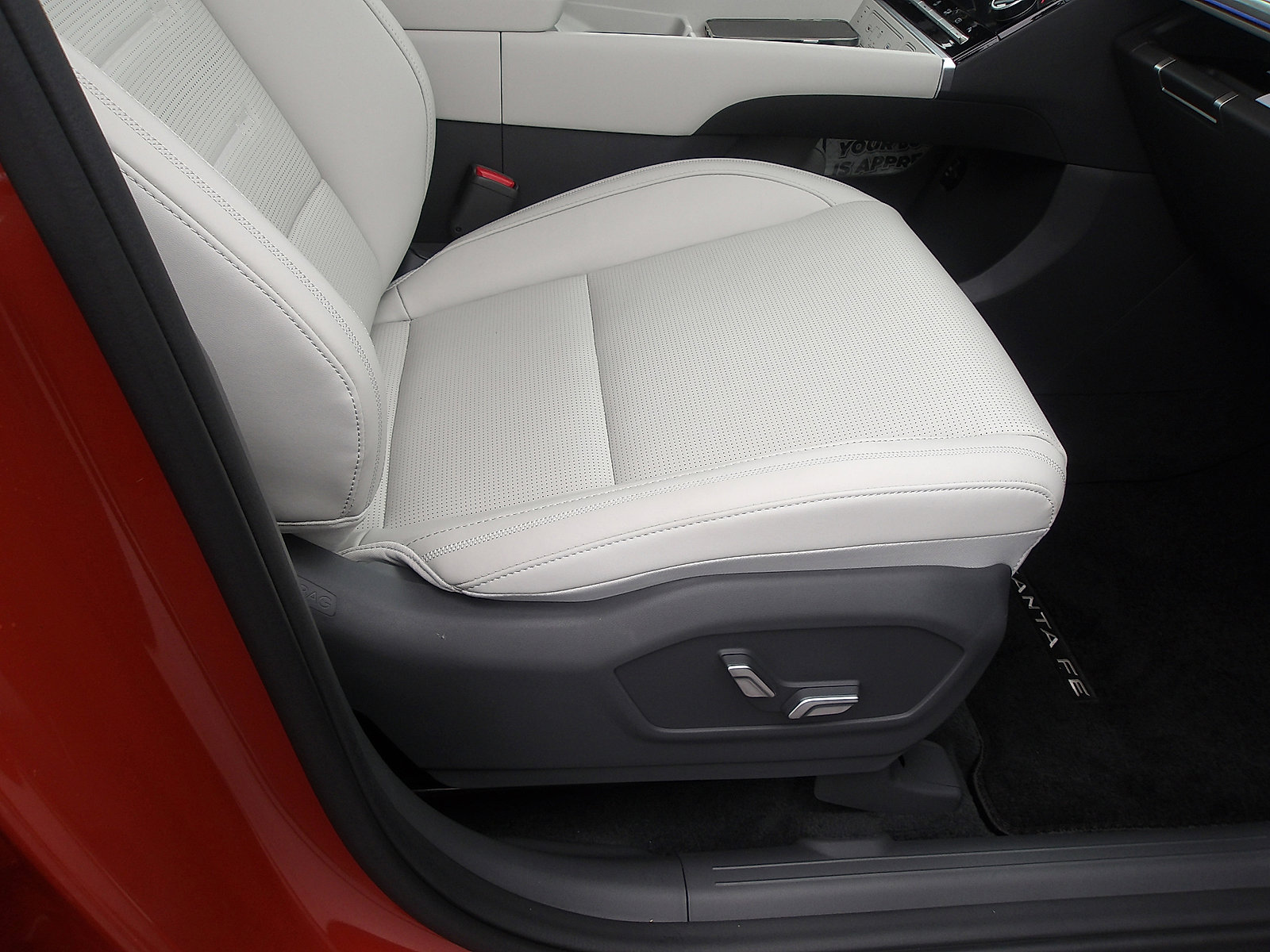 Used 2025 Hyundai Santa Fe Calligraphy image 10