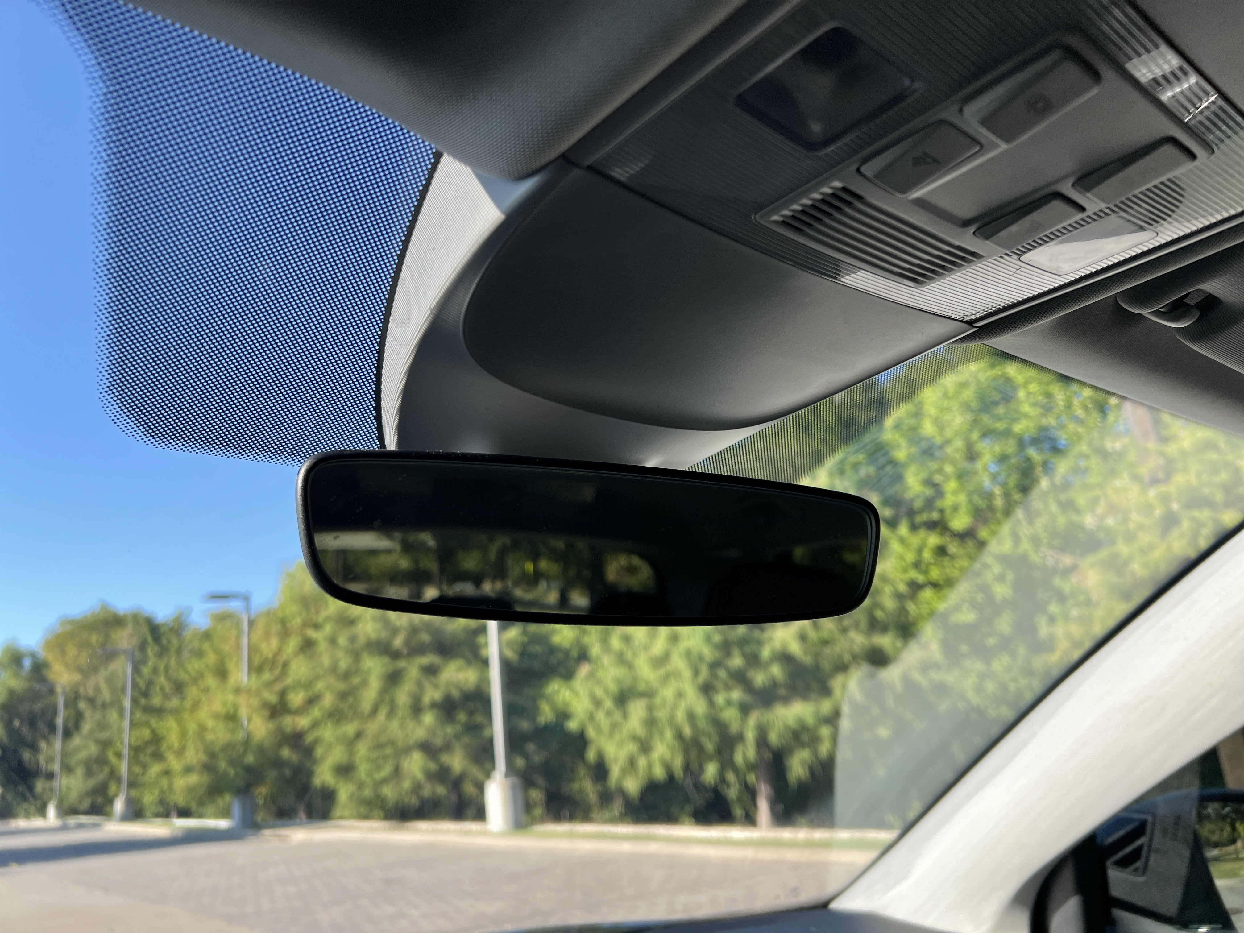 Certified 2024 Volkswagen Taos S FWD image 23