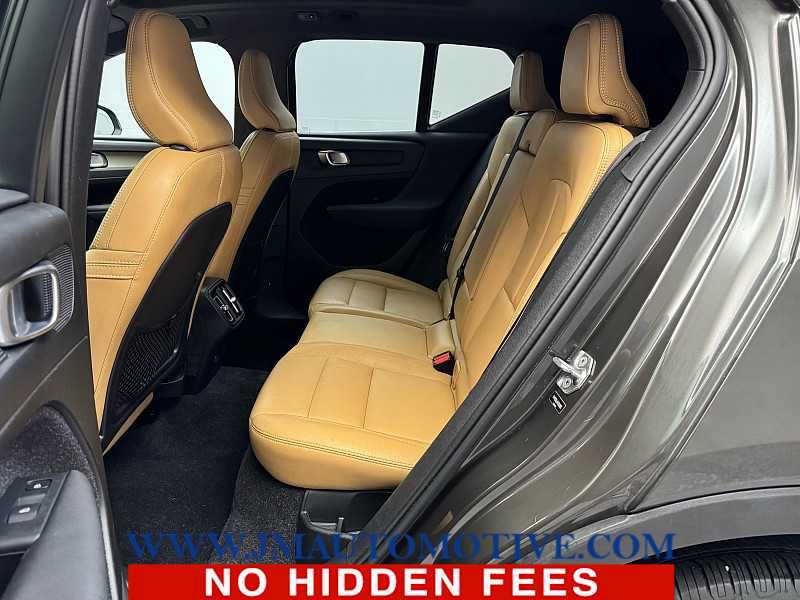Used 2019 Volvo XC40 T5 Inscription AWD/4WD image 15