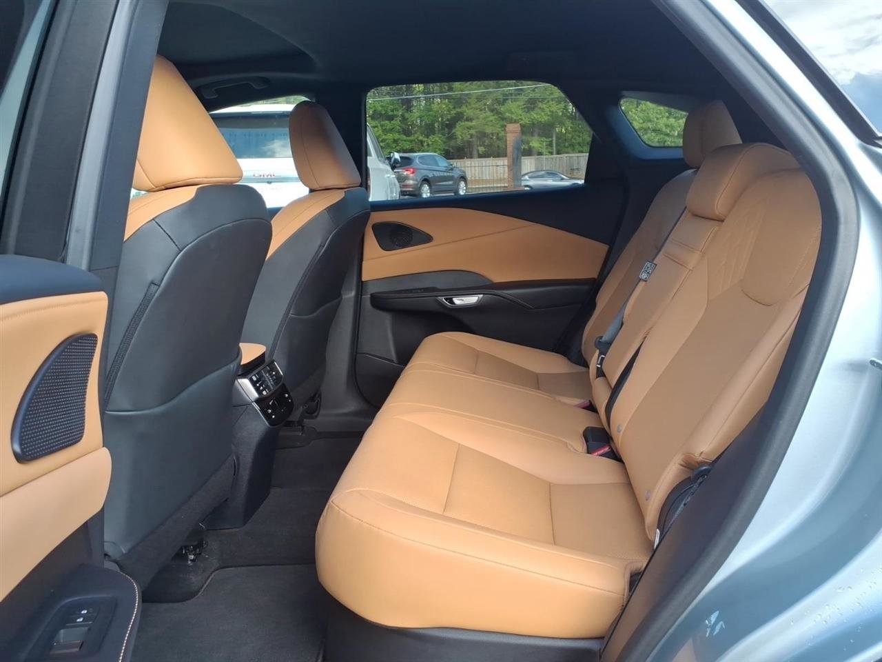 Used 2024 Lexus RX 350 Premium w/ Accessory Package (Z1) image 21