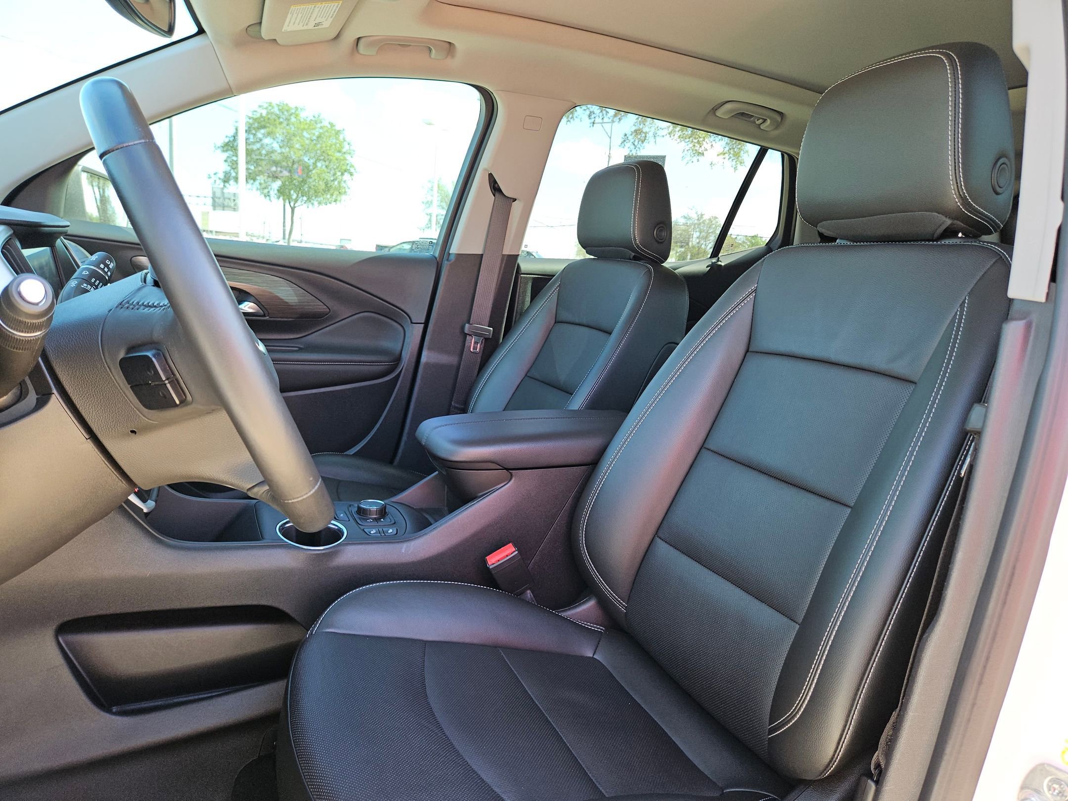 Certified 2022 GMC Terrain SLT w/ Infotainment Package II image 13