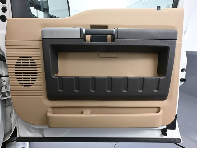 Used 2015 Ford F350 Lariat w/ Camper Package AWD/4WD image 44