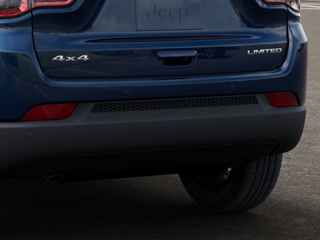 Used 2026 Jeep Compass Limited image 13