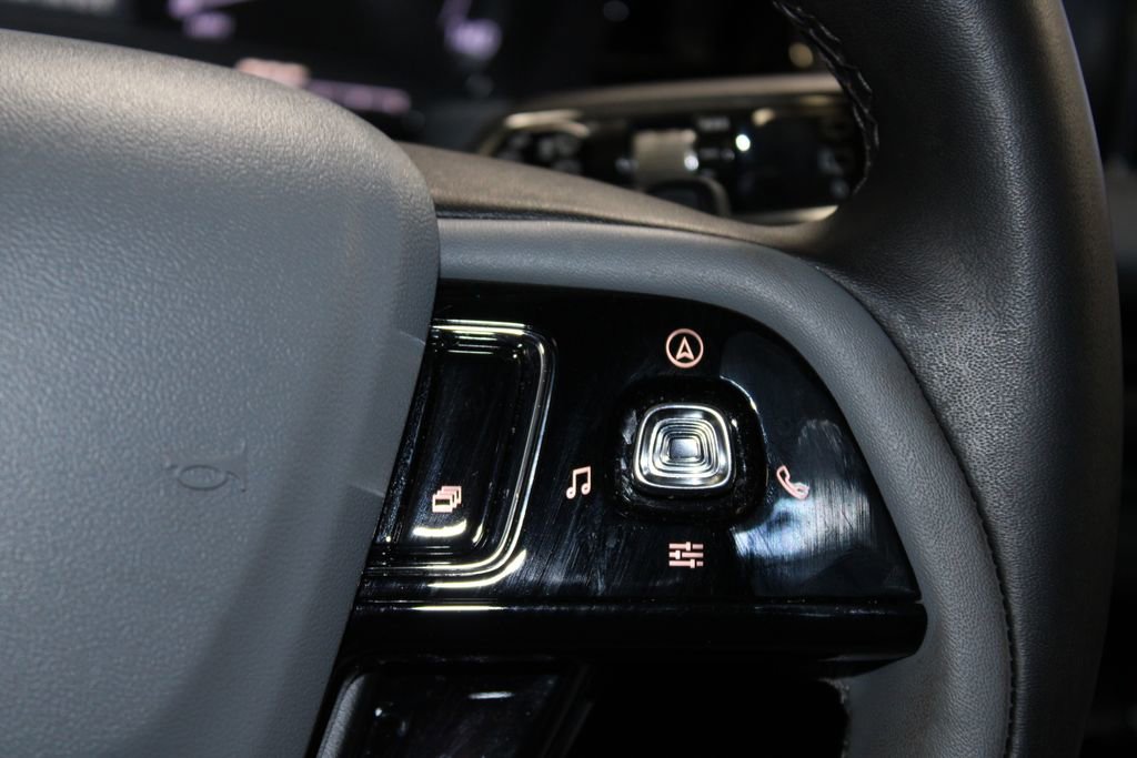 Used 2022 Lincoln Corsair FWD image 37