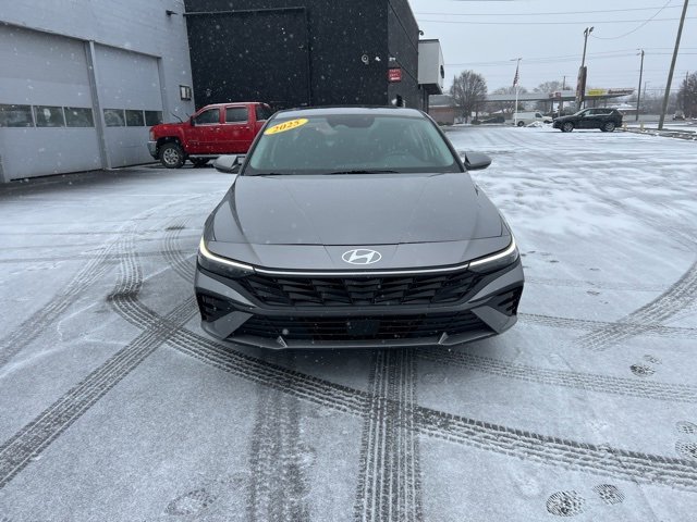 Used 2025 Hyundai Elantra SEL image 22