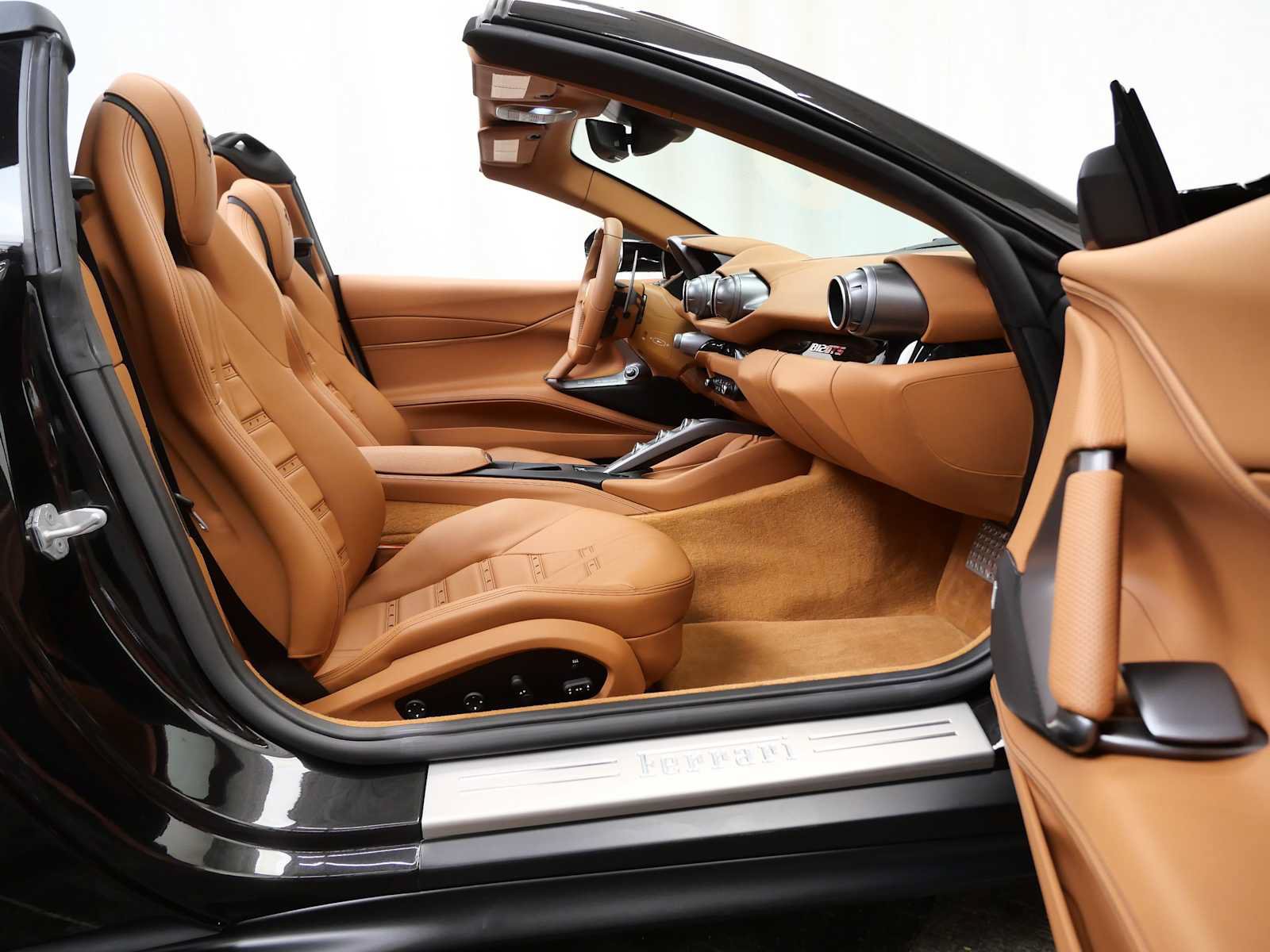 Certified 2022 Ferrari 812 GTS RWD image 16