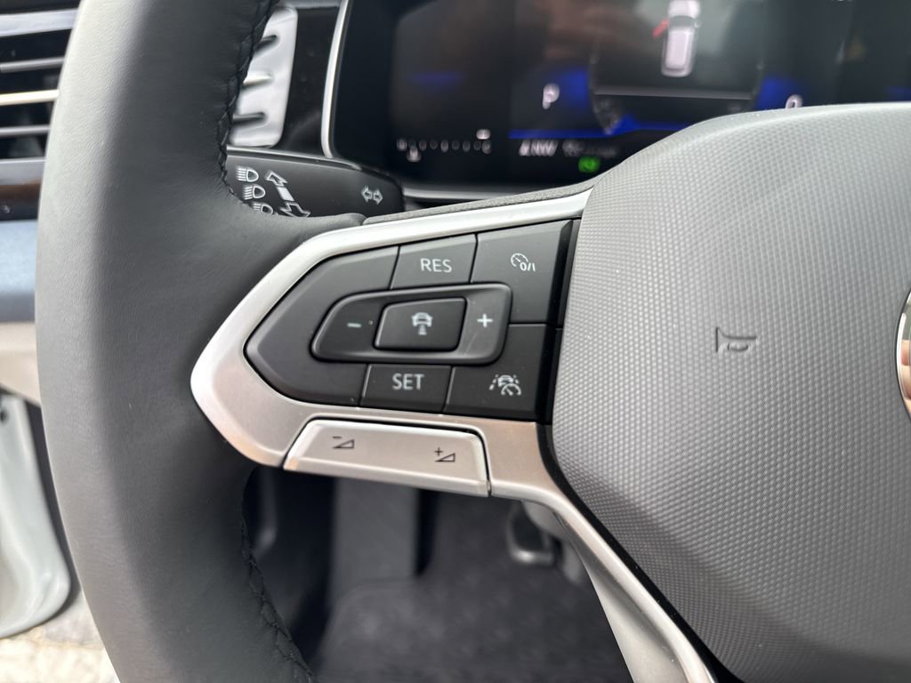 New 2026 Volkswagen Jetta SE FWD image 16