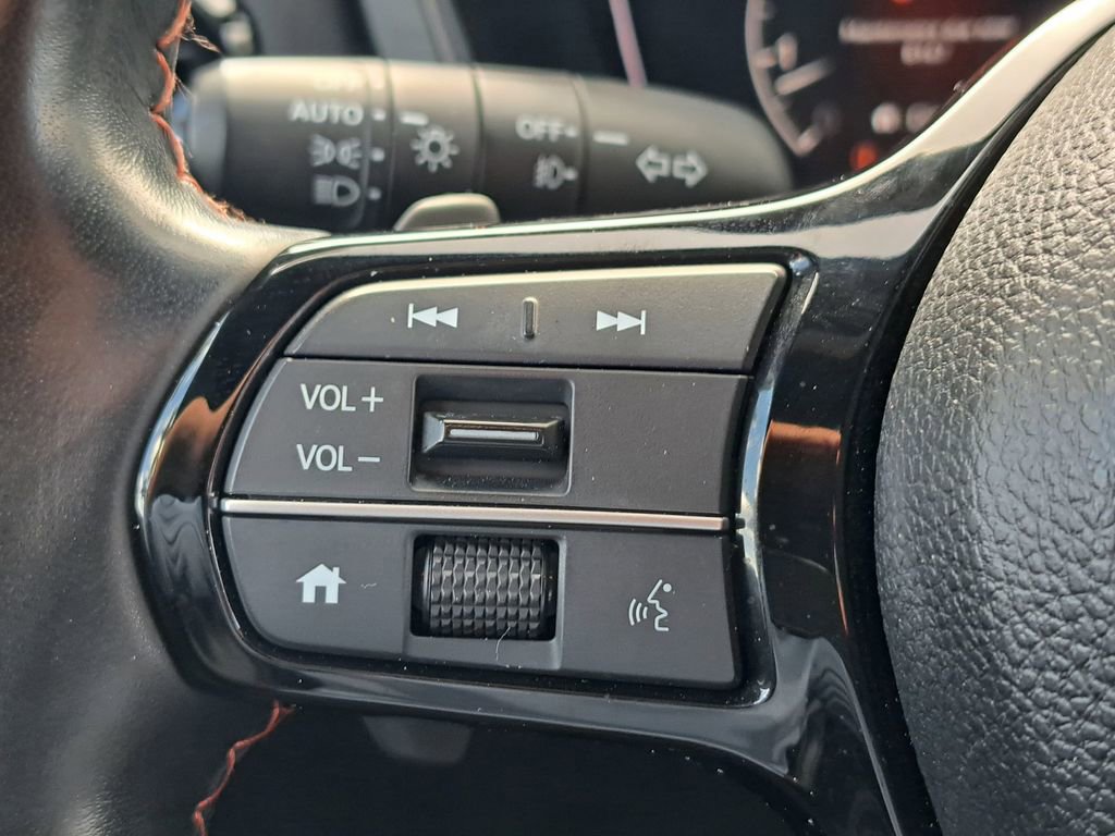 Used 2023 Honda Pilot TrailSport image 21