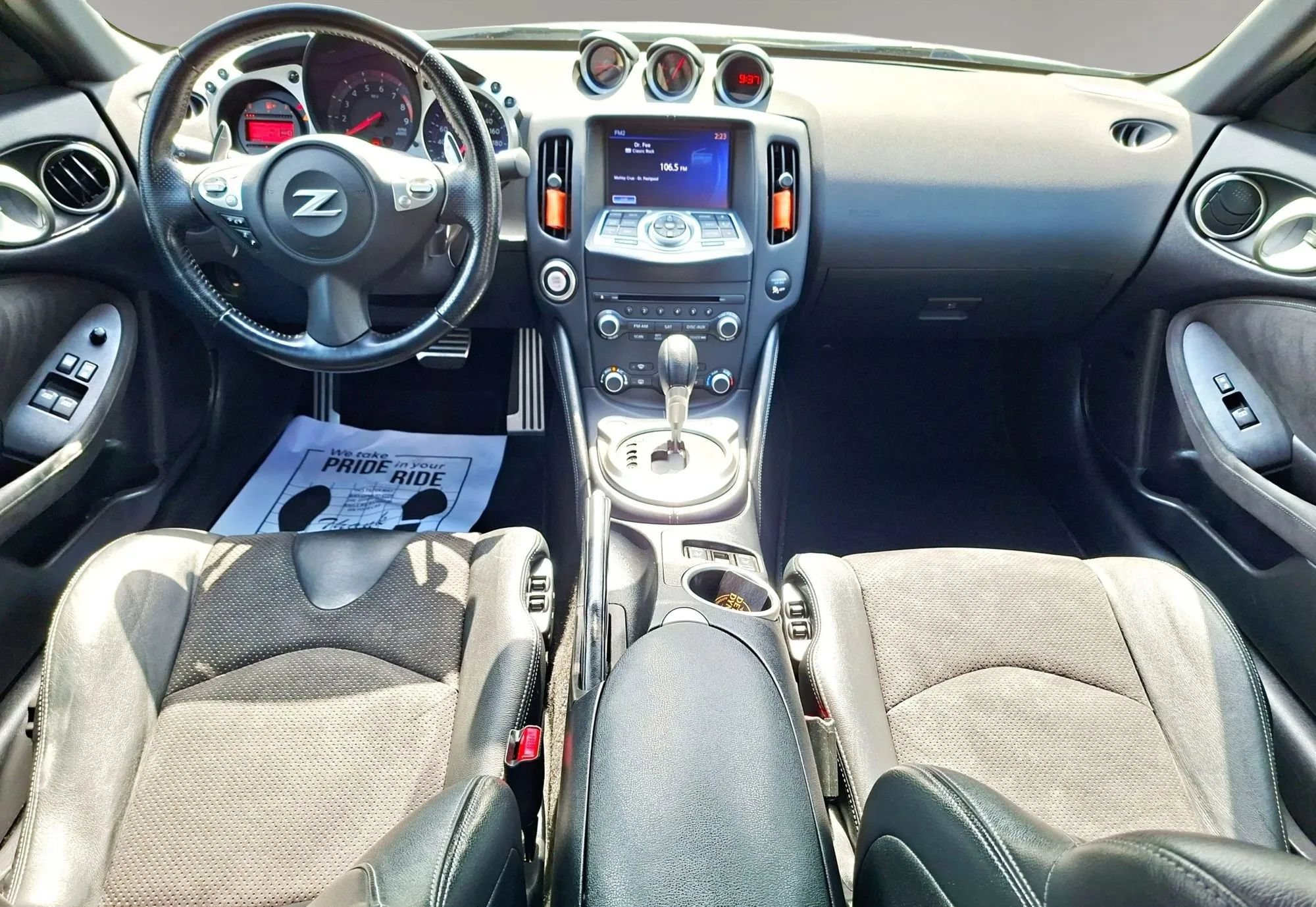 Used 2020 Nissan 370Z Touring Sport RWD image 7