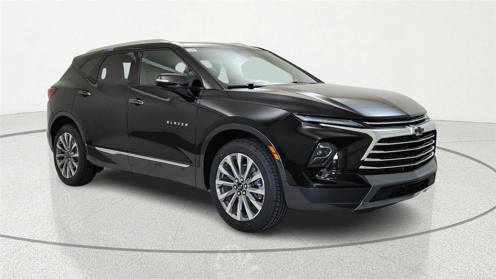 Used 2024 Chevrolet Blazer Premier w/ Driver Confidence II Package FWD video 1