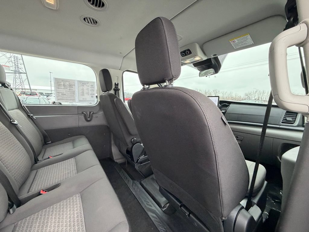 Used 2023 Ford Transit 350 XLT RWD image 17