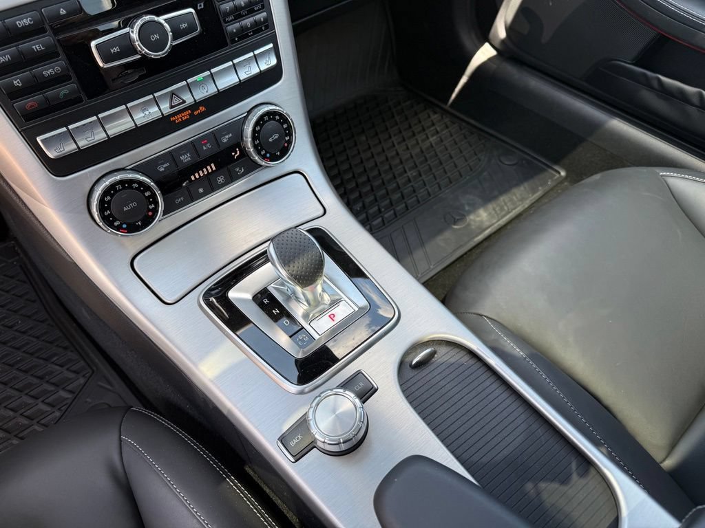 Used 2016 Mercedes-Benz SLK 300 image 13