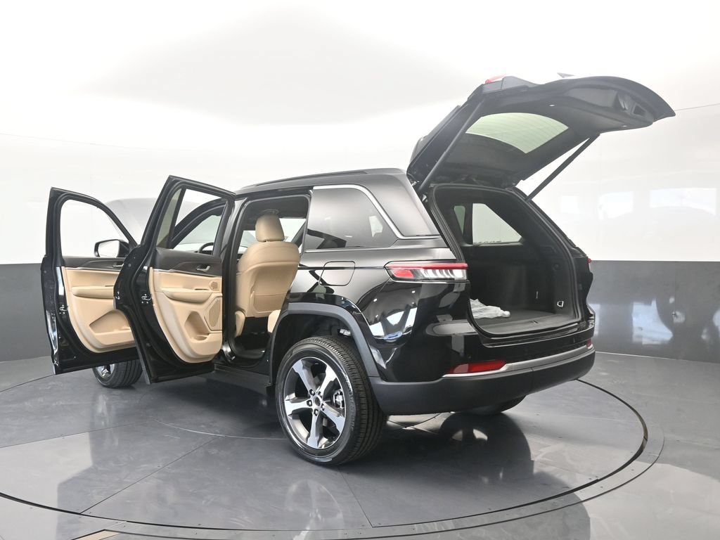 Used 2026 Jeep Grand Cherokee Limited RWD image 58