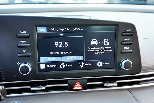 Certified 2026 Hyundai Elantra Sport FWD image 34