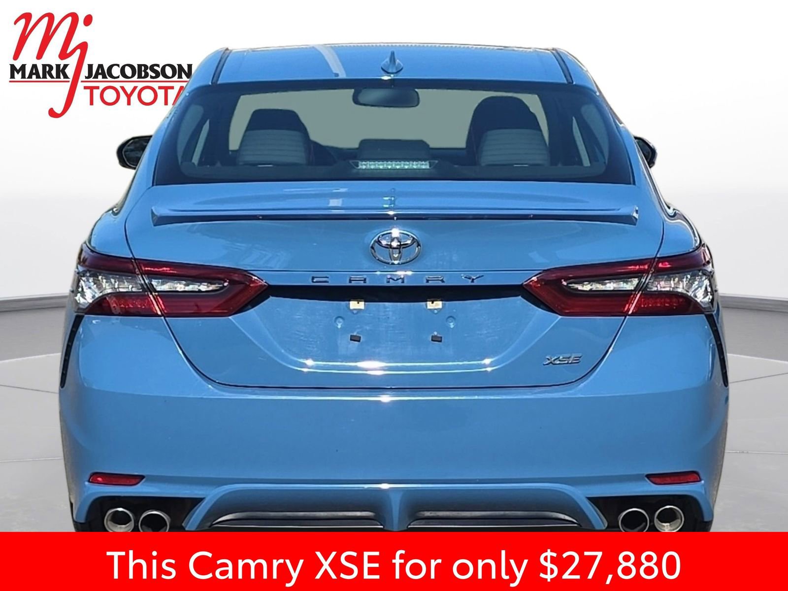Used 2024 Toyota Camry XSE FWD image 11