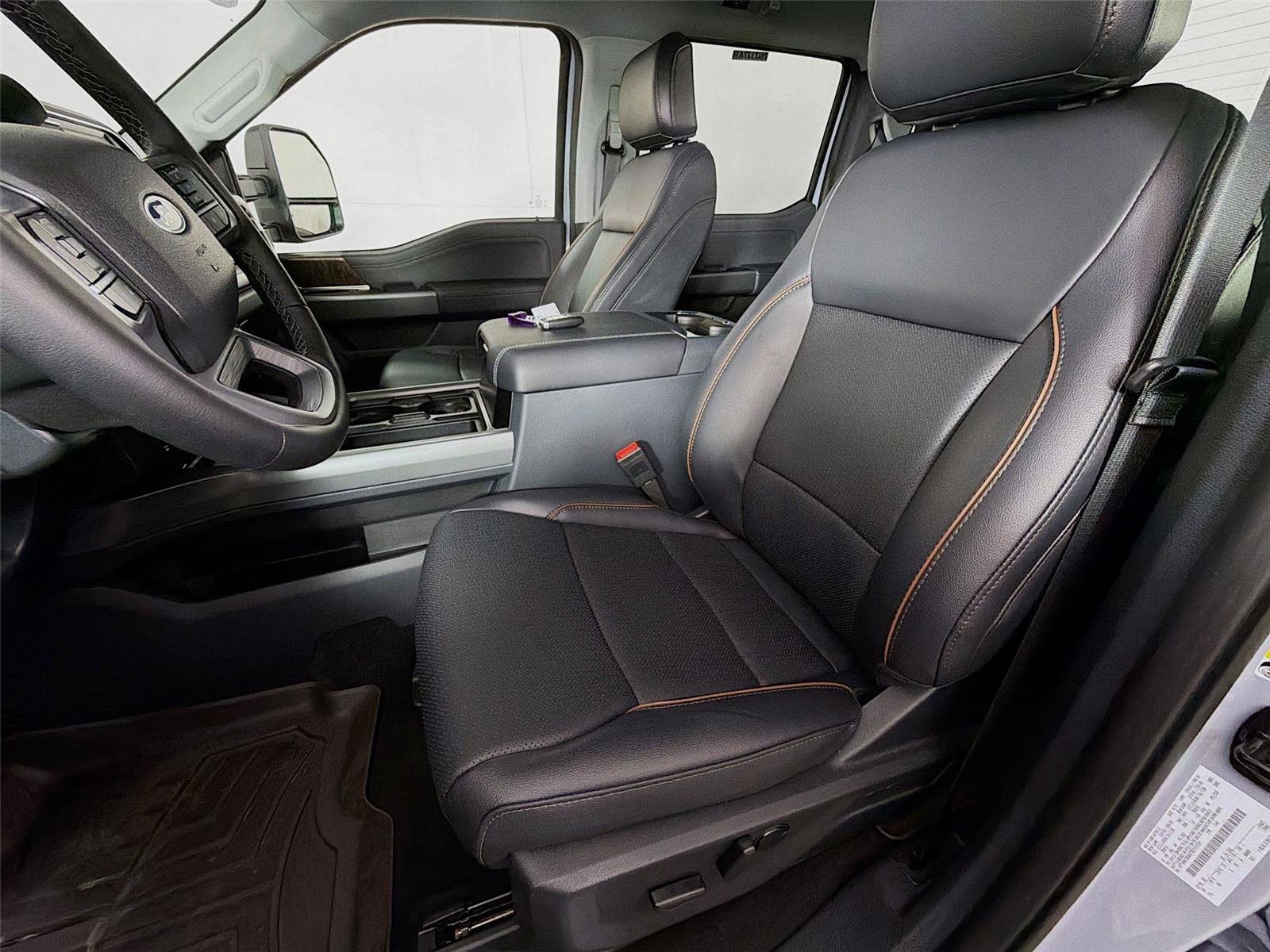 Used 2026 Ford F350 Lariat w/ Black Appearance Package image 11